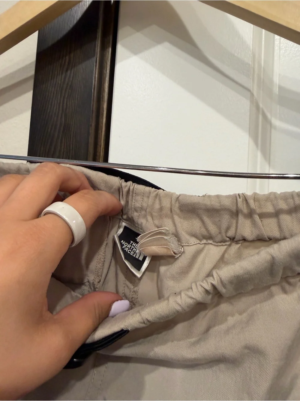 North face Men's Neutral Tan Cargo Shorts with Belted Waist